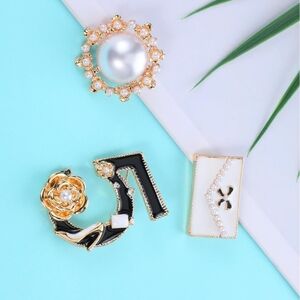 Gold-Tone Black & White Pearl Accent Brooch Set - Women Jewelry